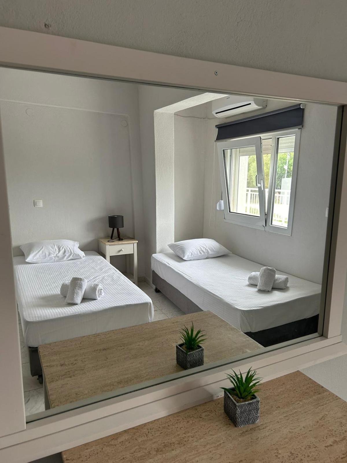 Marele Hills Apartments Nea Fokea Phòng bức ảnh