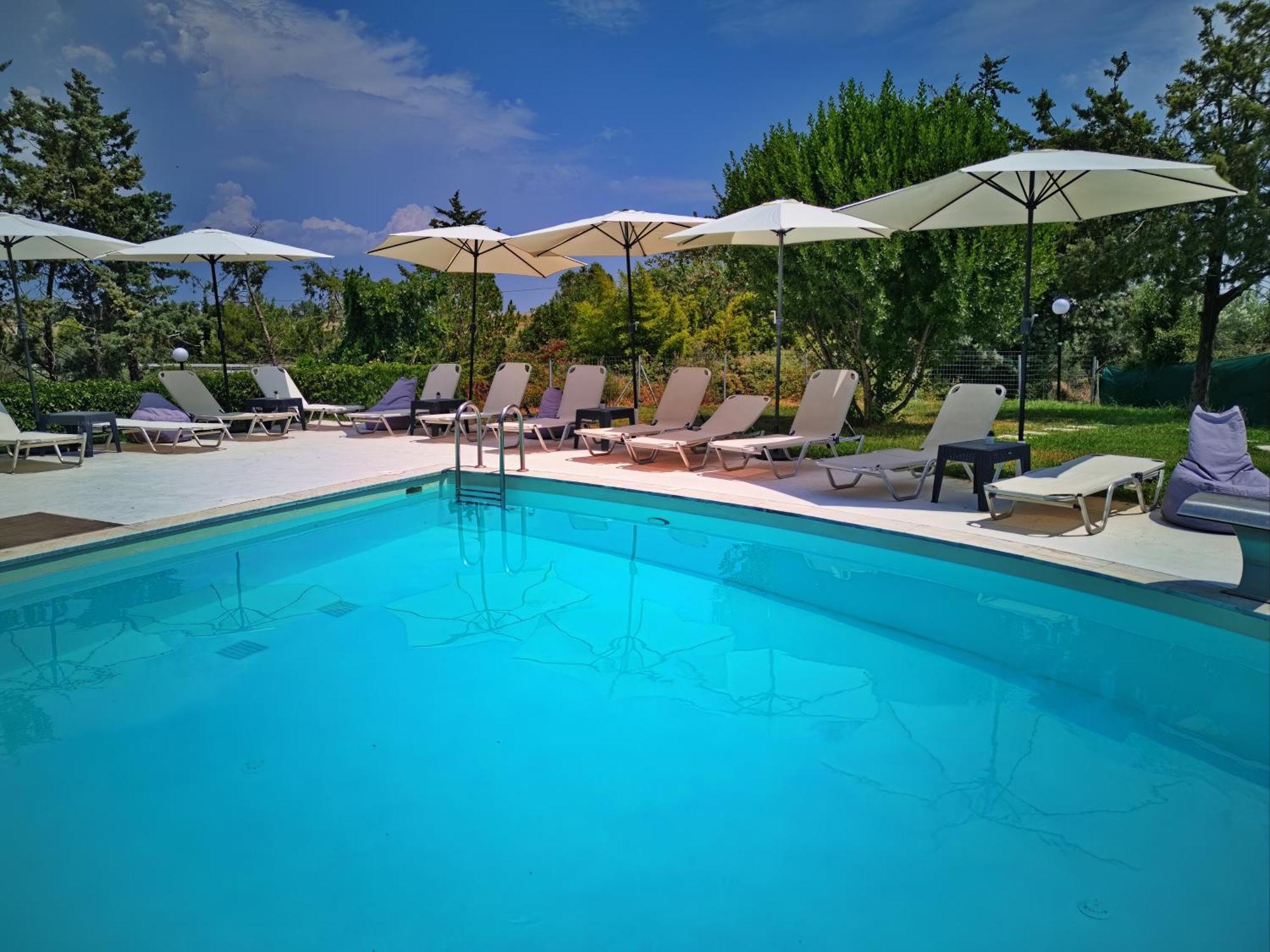 Marele Hills Apartments Nea Fokea Ngoại thất bức ảnh